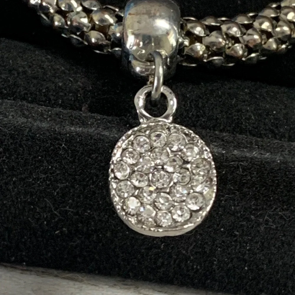 Silver Tone Popcorn Chain Stretch Bracelet Pavé Rhinestone Circle Charm 6.5